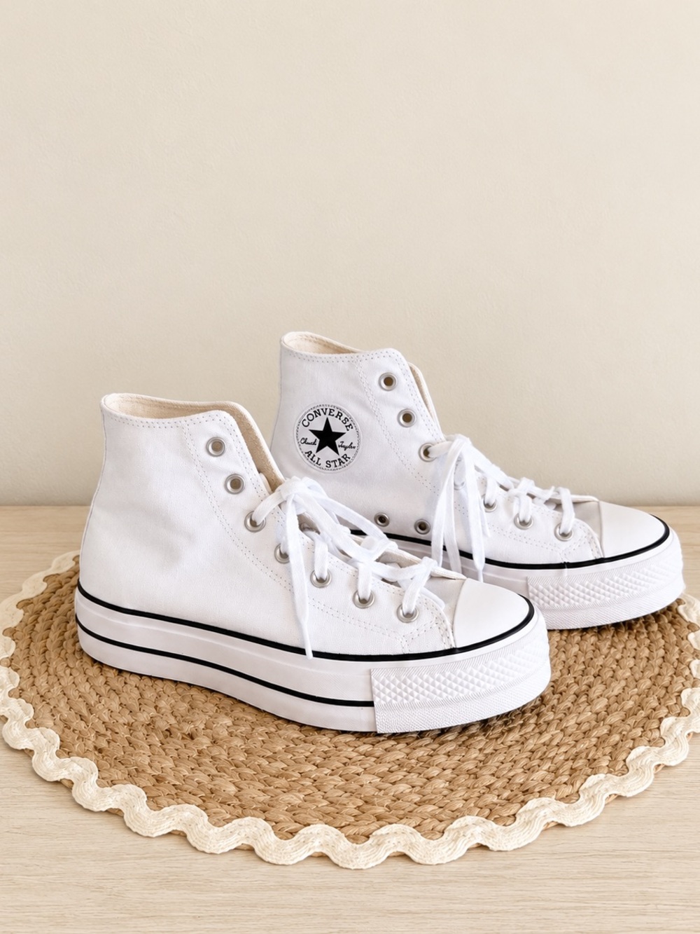 Converse Chuck Taylor All Star Lift Platform High Top White Size 9